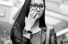 快来看看美女都戴什么表!