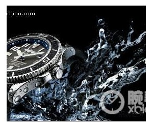 百年灵展示新风尚超级海洋计时腕表
