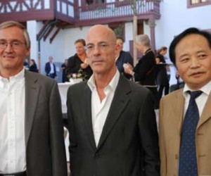 瑞士梅花表赞助中国京剧艺术于瑞士的展览