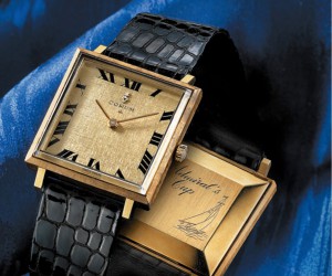 昆仑1960年推出的正方形腕表