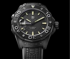 重装全黑:豪雅Aquaracer 500米腕表
