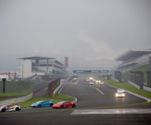 雨战富士 挑战亚洲最长直道 兰博基尼-宝珀SUPER TROFEO亚洲挑战赛第二站顺利收官（7月15日官网动态）