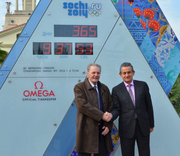 欧米茄全世界首席总裁参加2014年索契冬奥会一周年倒计时钟揭幕