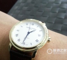 香港购入土豪金 康斯登百年经典系列腕表3P5