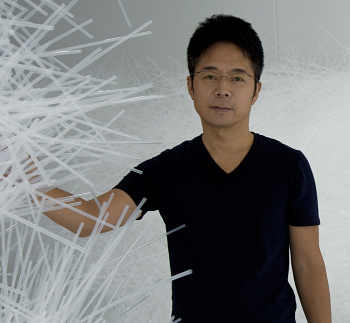 策展人,国际著名设计师吉冈德仁先生(tokujin yoshioka)