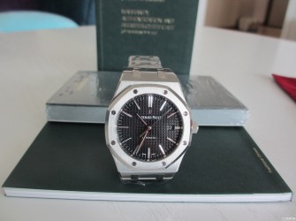 香港入手爱彼Royal Oak皇家橡树系列15400黑面