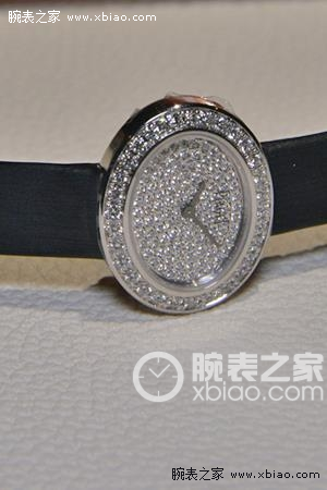 璀璨奢华 伯爵新款腕表亮相香港表展