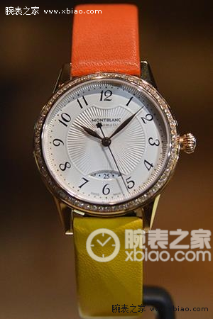 现代女性魅力 万宝龙宝曦系列日历自动腕表