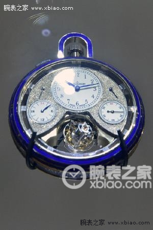 轻盈之美 积家超凡复杂工艺系列双翼立体双轴陀飞轮怀表