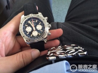 初来乍到 百年灵机械计时腕表