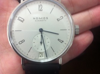 你的背透也很美 NOMOS Tangomat 602