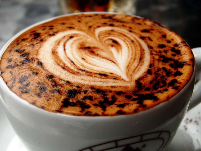 及时分享男人也要懂情调 咖啡与腕表的浪漫温存