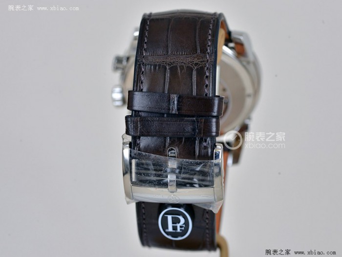 碧水蓝天 帕玛强尼Tonda Hemispheres系列腕表点评