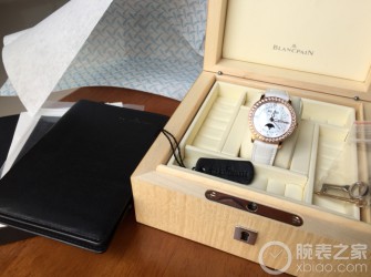 结婚五周年礼物 宝珀月相
