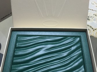 蓝绿夜光傻傻分不清楚 农历新年购入白盘探二