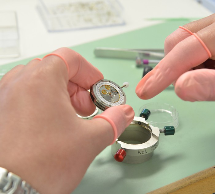 泰格豪雅 完备的腕表装配工艺工艺流程