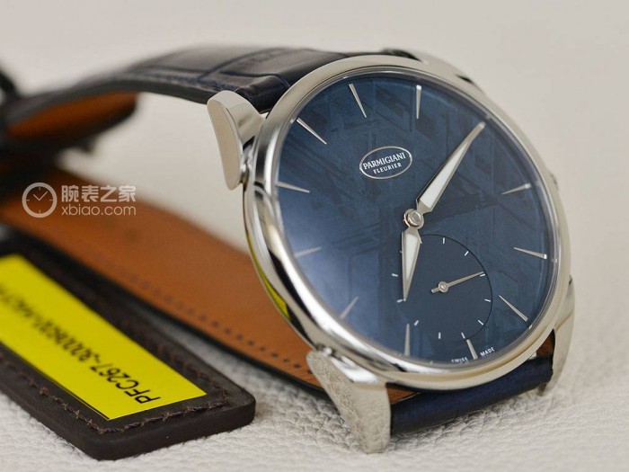 礼乐备]独特融合 品评帕玛强尼Tonda 1950纪念版陨石表盘腕表