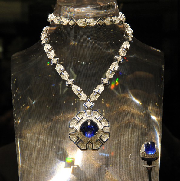 存治体]灿烂光明 伊丽莎白·泰勒与宝格丽收藏珠宝艺术展
