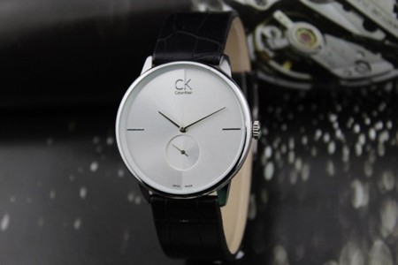 CK手表电池能用多久？