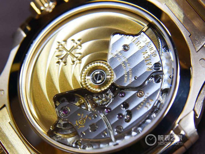 時(shí)尚經(jīng)典 百達(dá)翡麗Nautilus系列女士玫瑰金鑲鉆腕表