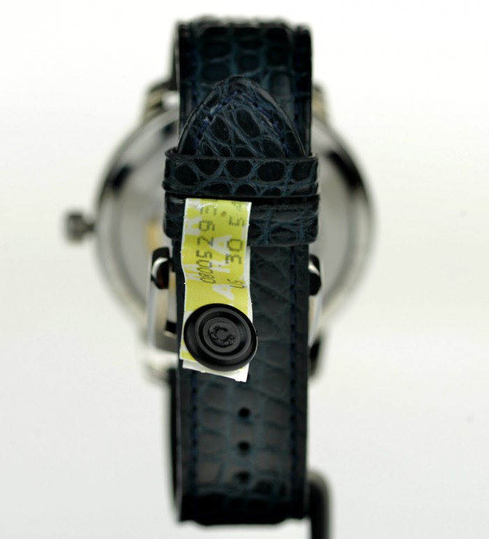 彼既老]经典复古时尚 品评格拉苏蒂原创设计六十年代大日历腕表