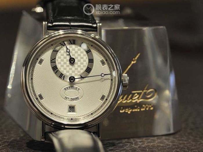 传统式标准 品评宝玑经典系列产品5187铂金手表