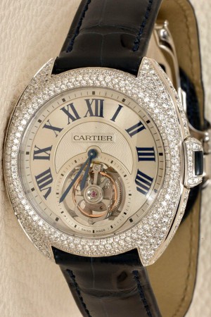 与完美邂逅 卡地亚Clé de Cartier浮动陀飞轮腕表