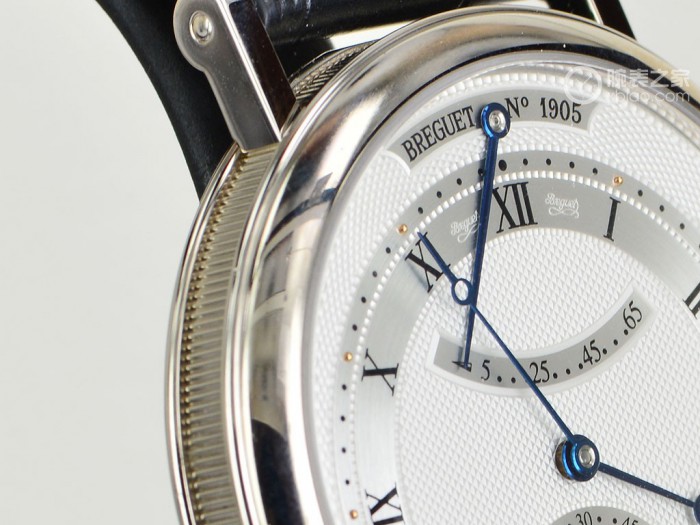 古典风格标准 品评宝玑Classique经典系列产品5207白金腕表