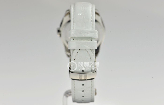 清新雅致 品评天梭手表T-CLASSIC系列产品白色珍珠贝母表盘腕表