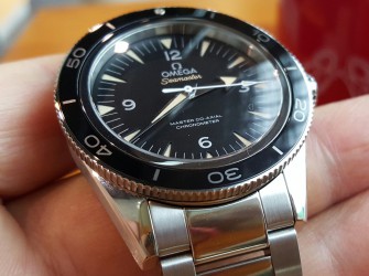 东京入手  欧米茄海马300至臻同轴