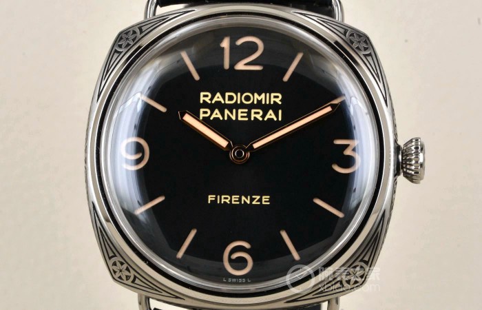 简洁而精致 品评沛纳海手表RADIOMIR系列产品百合花纹样腕表