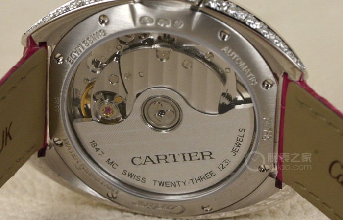 知人知面不知心：璀璨之钥 品鉴卡地亚CLé DE CARTIER系列镶钻腕表