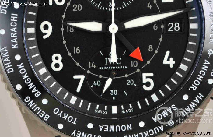 简便实用 品鉴万国表飞行员世界时区计时腕表
