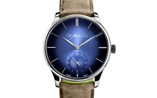 全新飞跃：H. MOSER & CIE.为冒险者小秒针腕表新增XL款