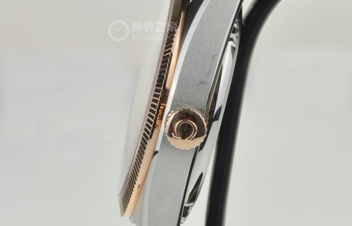 双重检测标准 品鉴欧米茄星座系列尊霸腕表精钢Sedna金款