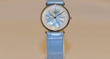 清新时尚 品鉴浪琴表嘉岚系列蓝色腕表