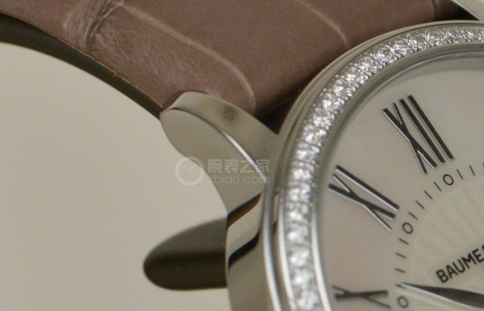 简洁别具一格 品评名流克莱斯麦系列产品精钢镶金女性腕表