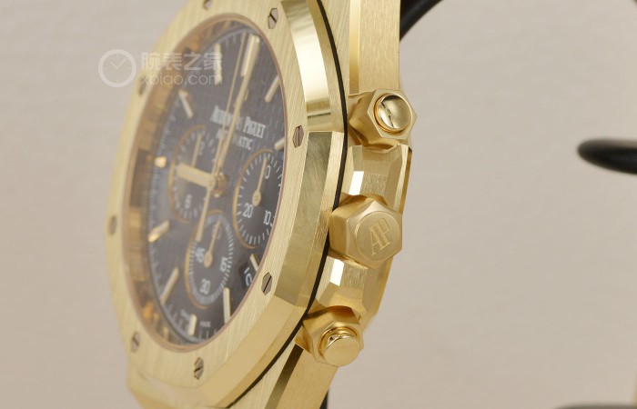 打开黄金新时期 品评爱彼皇家橡树系列产品黄金计时手表