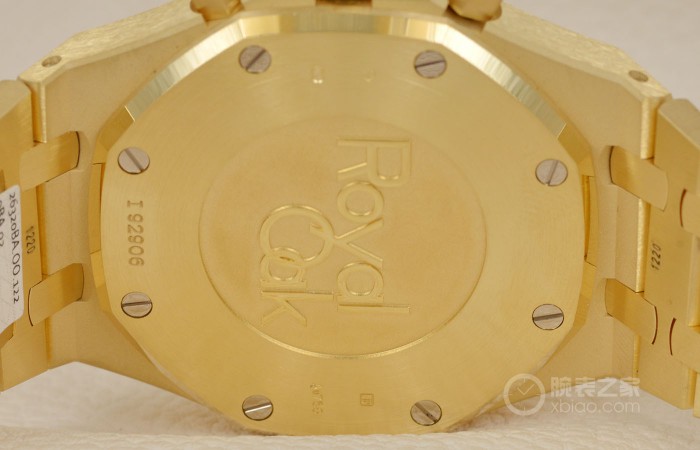 开启黄金新时代 品鉴爱彼皇家橡树系列黄金计时腕表