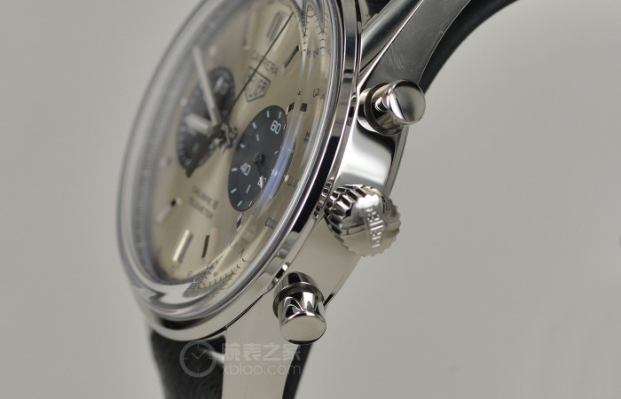 古典韵味 品评豪雅表卡莱拉系列产品复古造型腕表