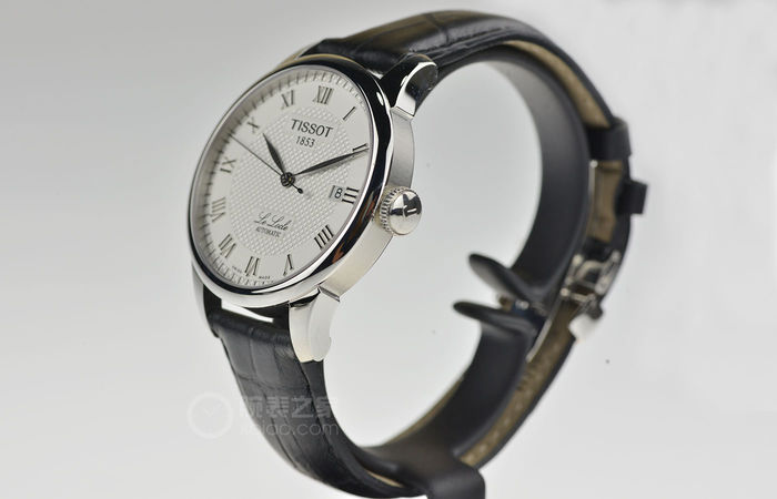 简洁文雅 品评天梭力洛克系列产品白色仪表盘传动带腕表