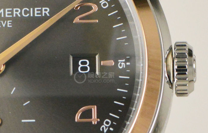 寒冬腊月：回归黑色本真 品鉴名士克里顿系列间金款黑盘腕表