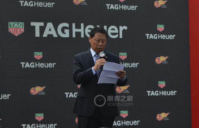 泰格豪雅携手品牌形象大使李易峰揭幕中超联赛全新计时牌