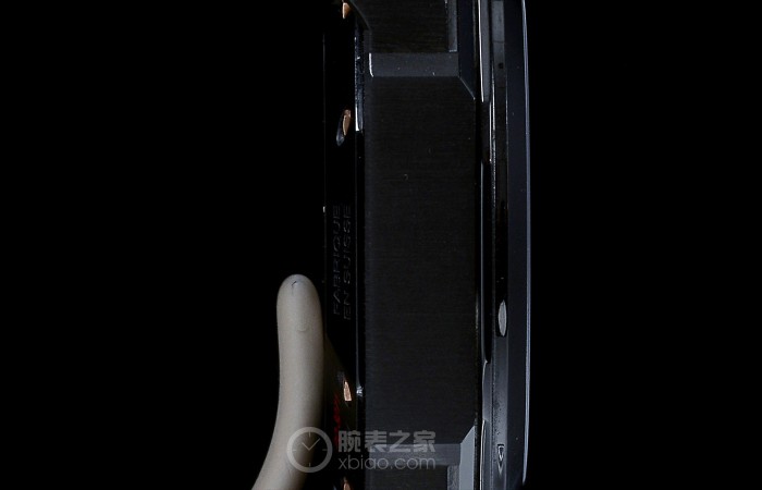 口是心非：優(yōu)雅而均衡的美學 品評梵克雅寶Octo Velocissimo記時腕表