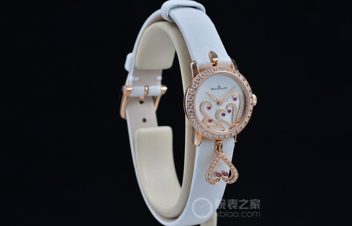 纤薄手表机芯造就雅致 宝珀女装系列产品Ladybird腕表