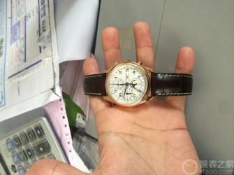 小常识 浪琴玫瑰金腕表可以戴着洗澡吗?