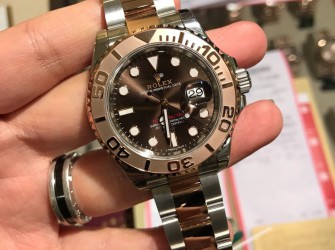 绿鬼抛到脑后了！女表友购入劳力士新游艇