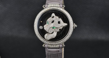 高级制表与珠宝工艺的华丽邂逅 实拍2017SIHH卡地亚PANTHÈRE JOUEUSE猎豹装饰腕表