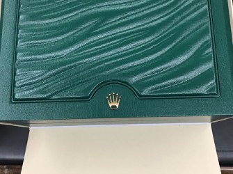 新入劳力士黑水鬼 开心的要飞起来了