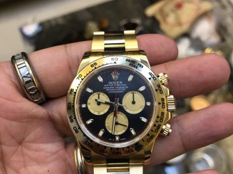 劳力士黑面金迪贺新年 预祝新年愉快